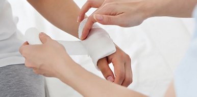 Причины появления инфекций в ране: пути проникновения и признаки заражения